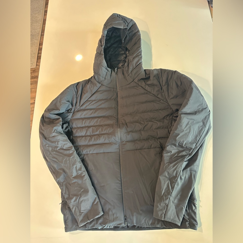 lululemon athletica Men's Hooded Quilted Puffer Jacket - black